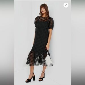 NWT Tuckernuck Dress Hyacinth House Organza Windowpane
Waverly Midi